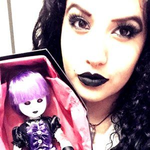 Meet your Posher, Luz